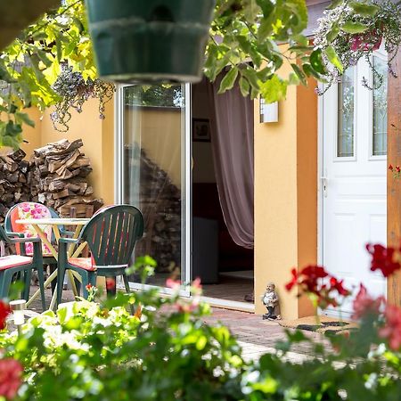 Gites De Charme Chez Christine Ottrott Exterior foto