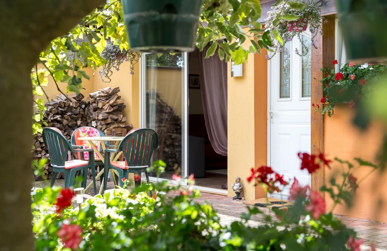 Gites De Charme Chez Christine Ottrott Exterior foto